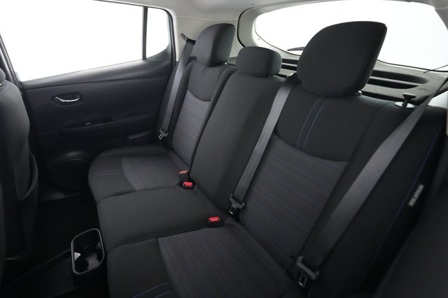 2025 Nissan LEAF — photo 19 of 20