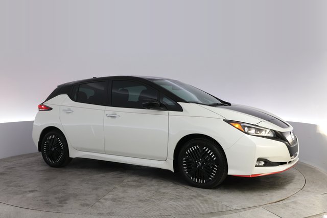 2025 Nissan LEAF — photo 11 of 20