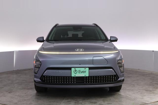 2024 Hyundai Kona Electric — photo 9 of 24