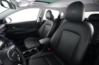2024 Hyundai Kona Electric — photo 3 of 24