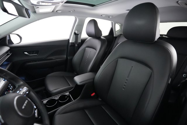 2024 Hyundai Kona Electric — photo 3 of 24