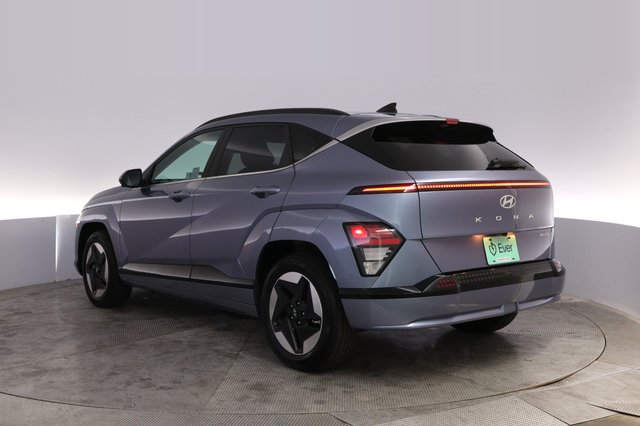 2024 Hyundai Kona Electric — photo 13 of 24