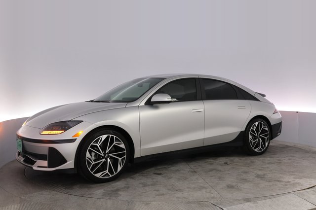 2025 Hyundai IONIQ 6 — photo 14 of 24