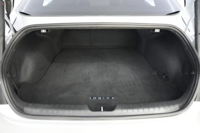 2025 Hyundai IONIQ 6 — photo 6 of 24
