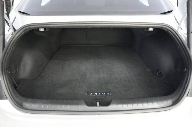 2025 Hyundai IONIQ 6 — photo 6 of 24