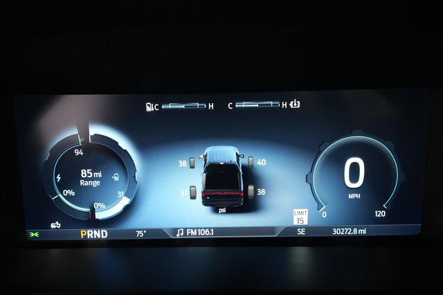 2022 Ford F-150 Lightning — photo 5 of 17