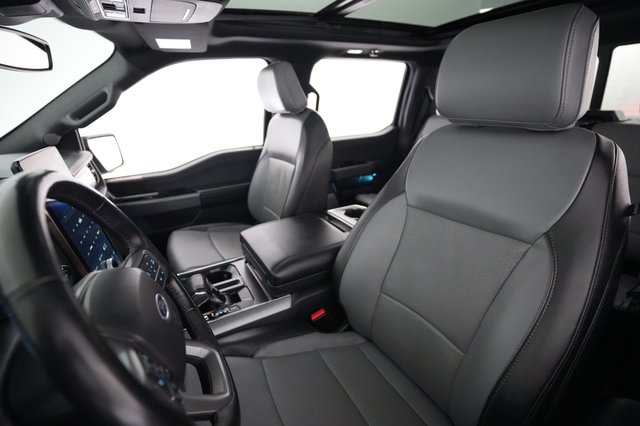 2022 Ford F-150 Lightning — photo 3 of 17