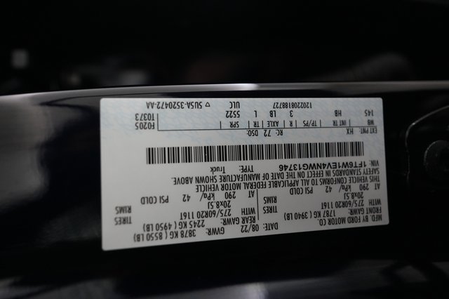 2022 Ford F-150 Lightning — photo 17 of 17