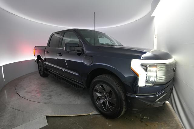 2022 Ford F-150 Lightning — VIN 1FT6W1EV4NWG13746