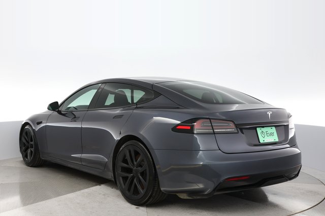 2022 Tesla Model S — photo 11 of 19