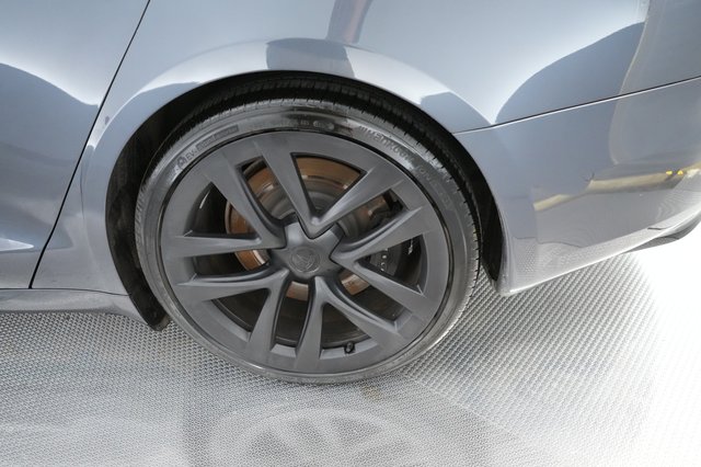 2022 Tesla Model S — photo 15 of 19