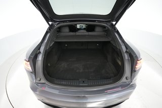 2022 Tesla Model S — photo 6 of 19