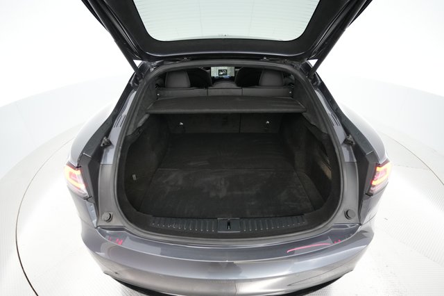 2022 Tesla Model S — photo 6 of 19