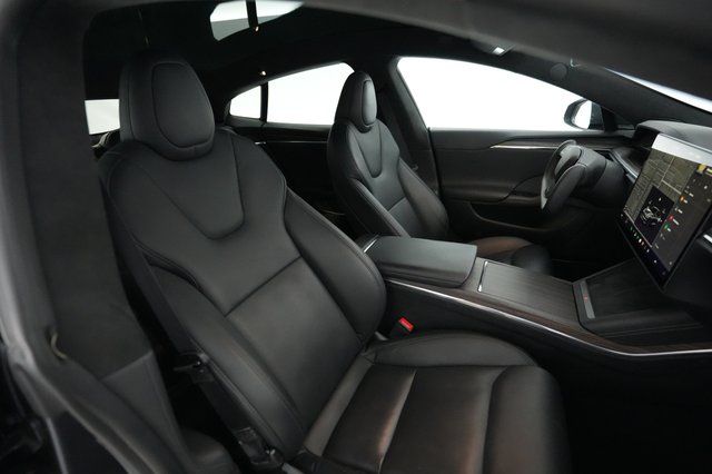2022 Tesla Model S — photo 16 of 19