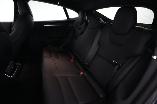 2022 Tesla Model S — photo 17 of 19