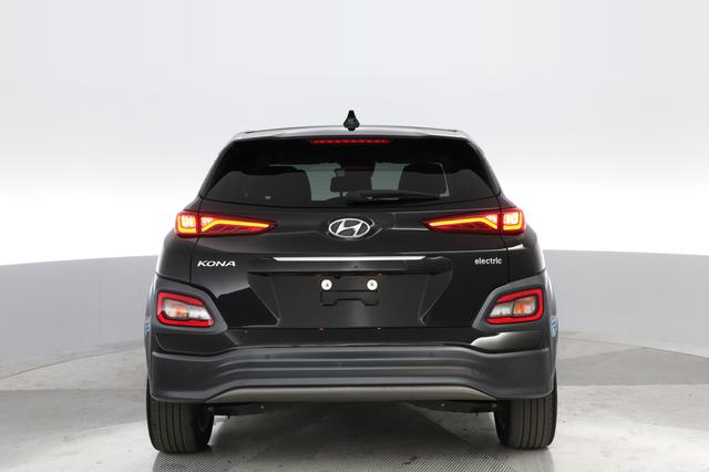 2021 Hyundai Kona — photo 9 of 25