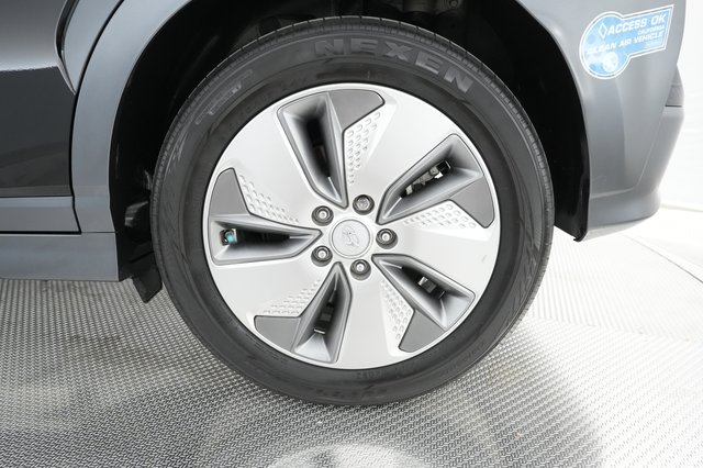 2021 Hyundai Kona — photo 11 of 25