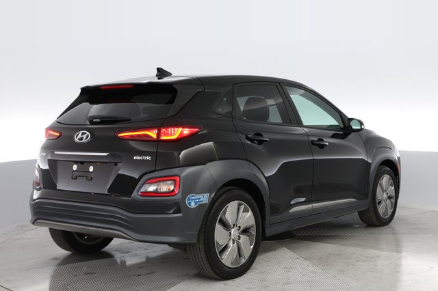 2021 Hyundai Kona — photo 2 of 25