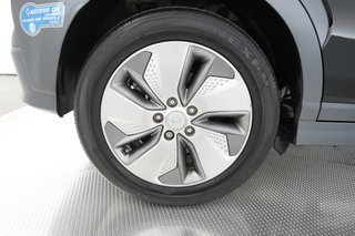 2021 Hyundai Kona — photo 13 of 25