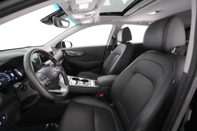 2021 Hyundai Kona — photo 3 of 25