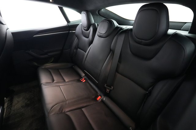 2022 Tesla Model S — photo 19 of 23