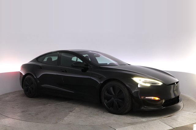 2022 Tesla Model S — photo 11 of 23