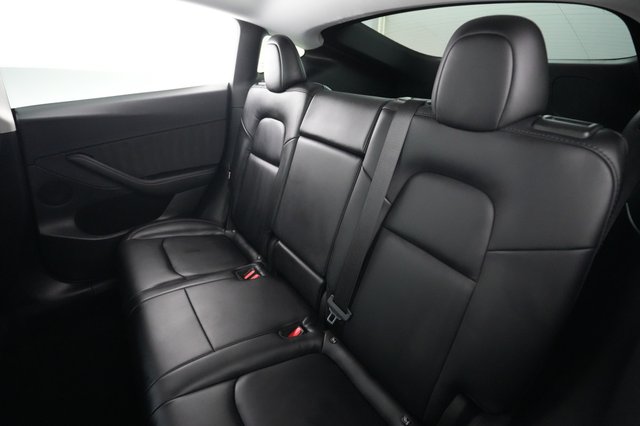 2022 Tesla Model Y — photo 19 of 23