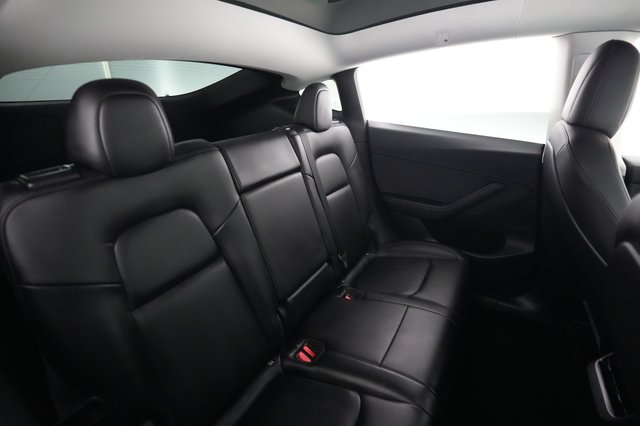 2022 Tesla Model Y — photo 4 of 23