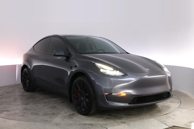 2022 Tesla Model Y — photo 10 of 23