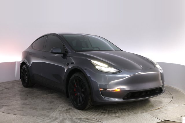 2022 Tesla Model Y — photo 10 of 23
