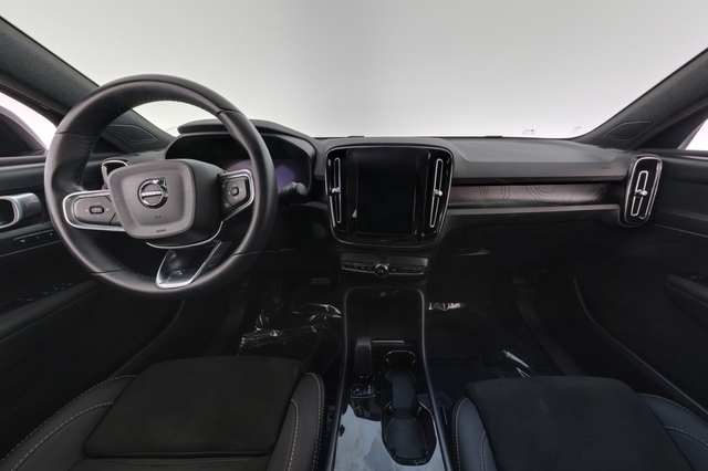 2023 Volvo C40 Recharge