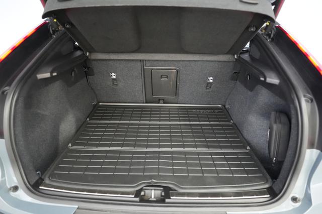 2023 Volvo C40 Recharge — photo 6 of 24