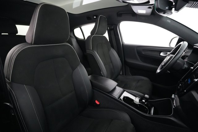 2023 Volvo C40 Recharge — photo 18 of 24