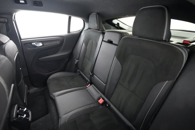 2023 Volvo C40 Recharge — photo 19 of 24