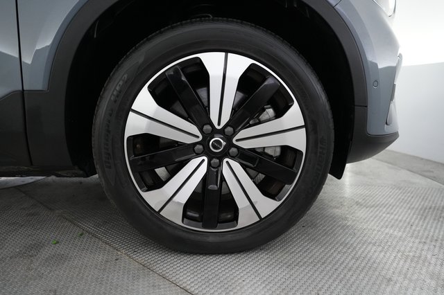 2023 Volvo C40 Recharge — photo 16 of 24