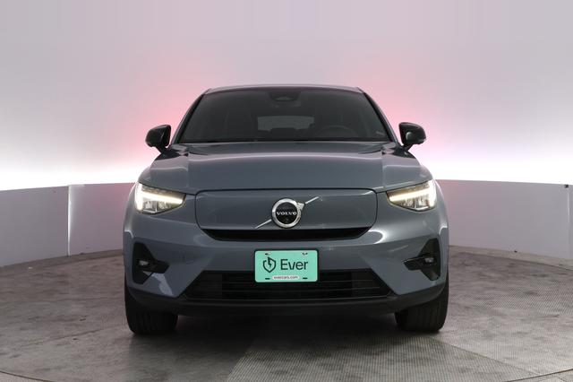 2023 Volvo C40 Recharge — photo 9 of 24