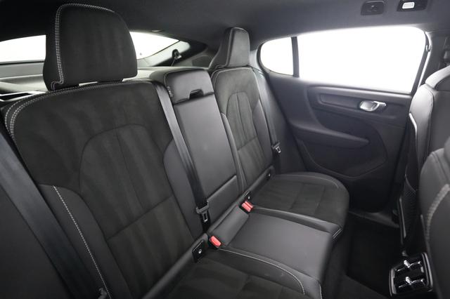 2023 Volvo C40 Recharge — photo 4 of 29