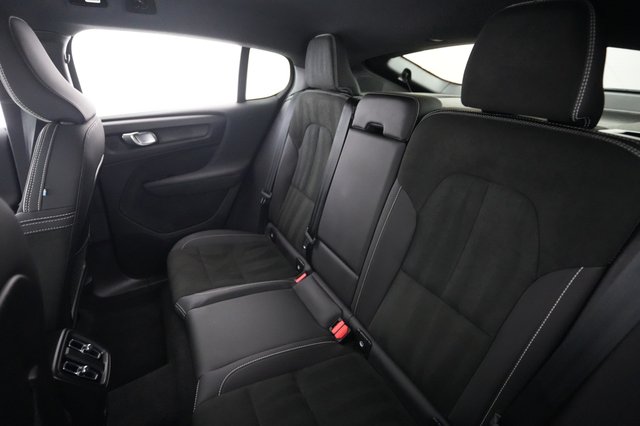 2023 Volvo C40 Recharge — photo 19 of 29