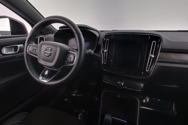 2023 Volvo C40 Recharge — photo 20 of 29