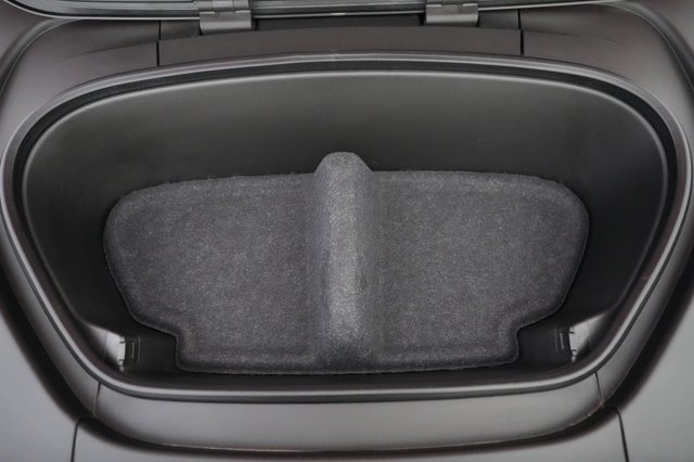 2023 Volvo C40 Recharge — photo 23 of 29