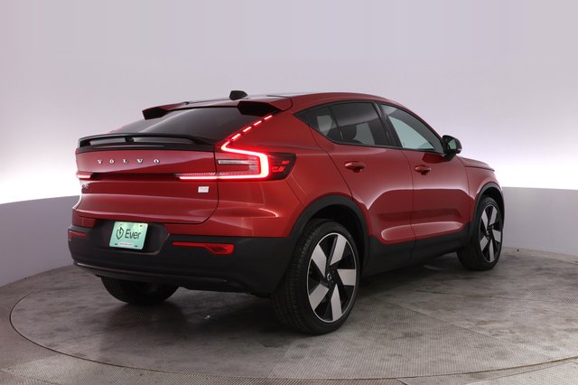 2023 Volvo C40 Recharge — photo 2 of 29