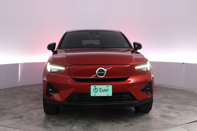 2023 Volvo C40 Recharge — photo 9 of 29