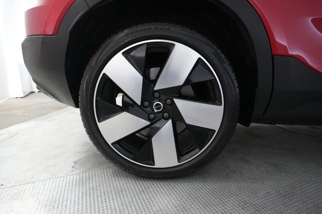 2023 Volvo C40 Recharge — photo 17 of 29