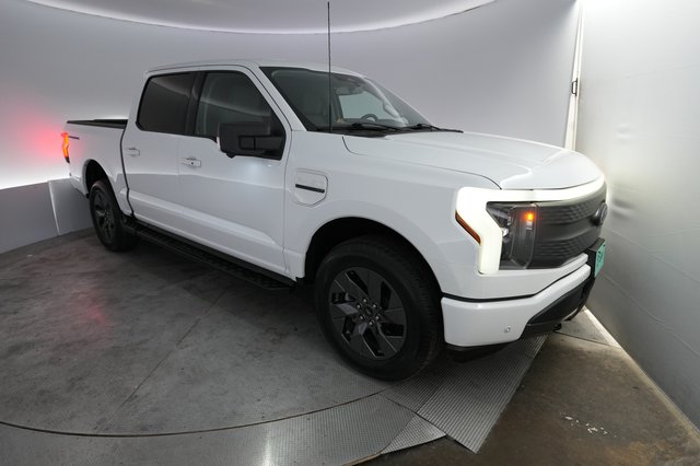2023 Ford F-150 Lightning — VIN 1FTVW1EL7PWG18243