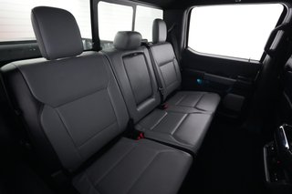 2023 Ford F-150 Lightning — photo 4 of 17