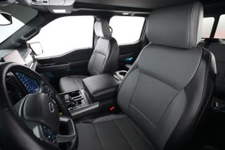 2023 Ford F-150 Lightning — photo 3 of 17