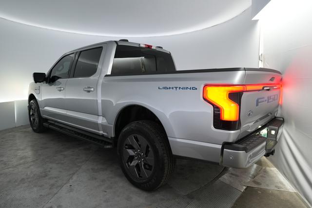 2023 Ford F-150 Lightning — photo 2 of 17