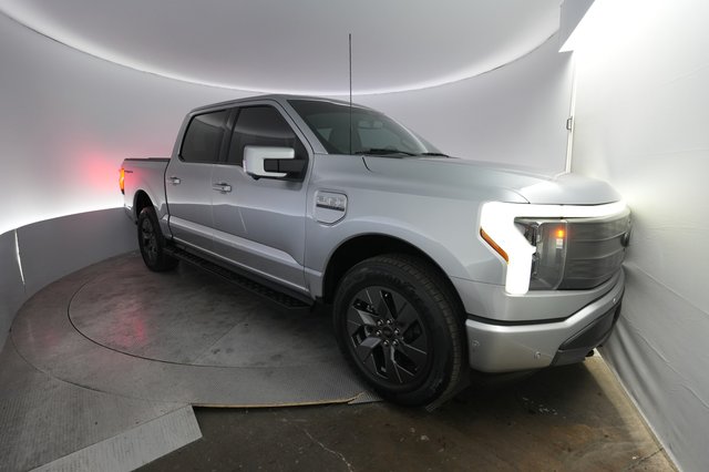 2023 Ford F-150 Lightning — VIN 1FTVW1EV9PWG55831