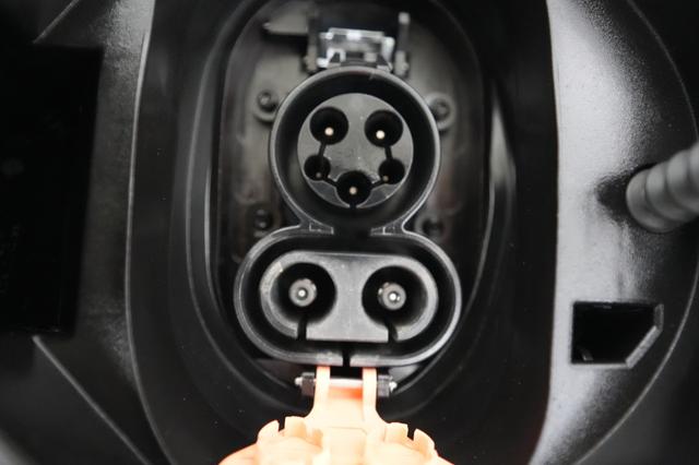 2023 Chevrolet Bolt EUV — photo 8 of 24