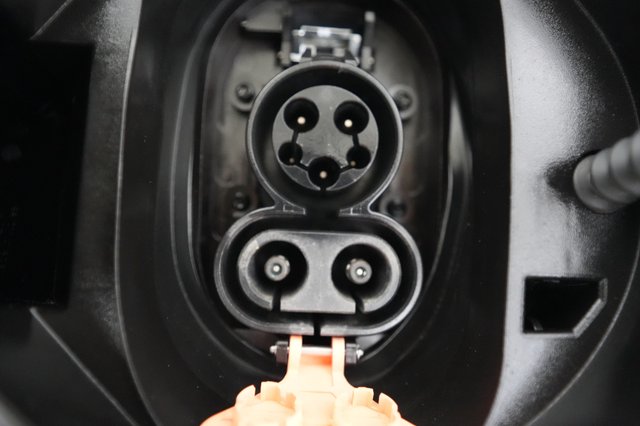 2023 Chevrolet Bolt EUV — photo 8 of 24